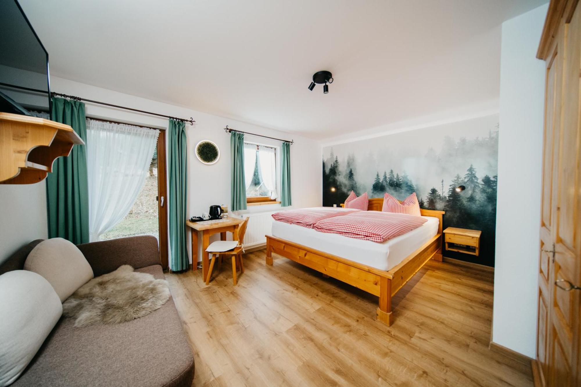 Schwarzwald-Hotel Kraeutle フェルトベルク エクステリア 写真