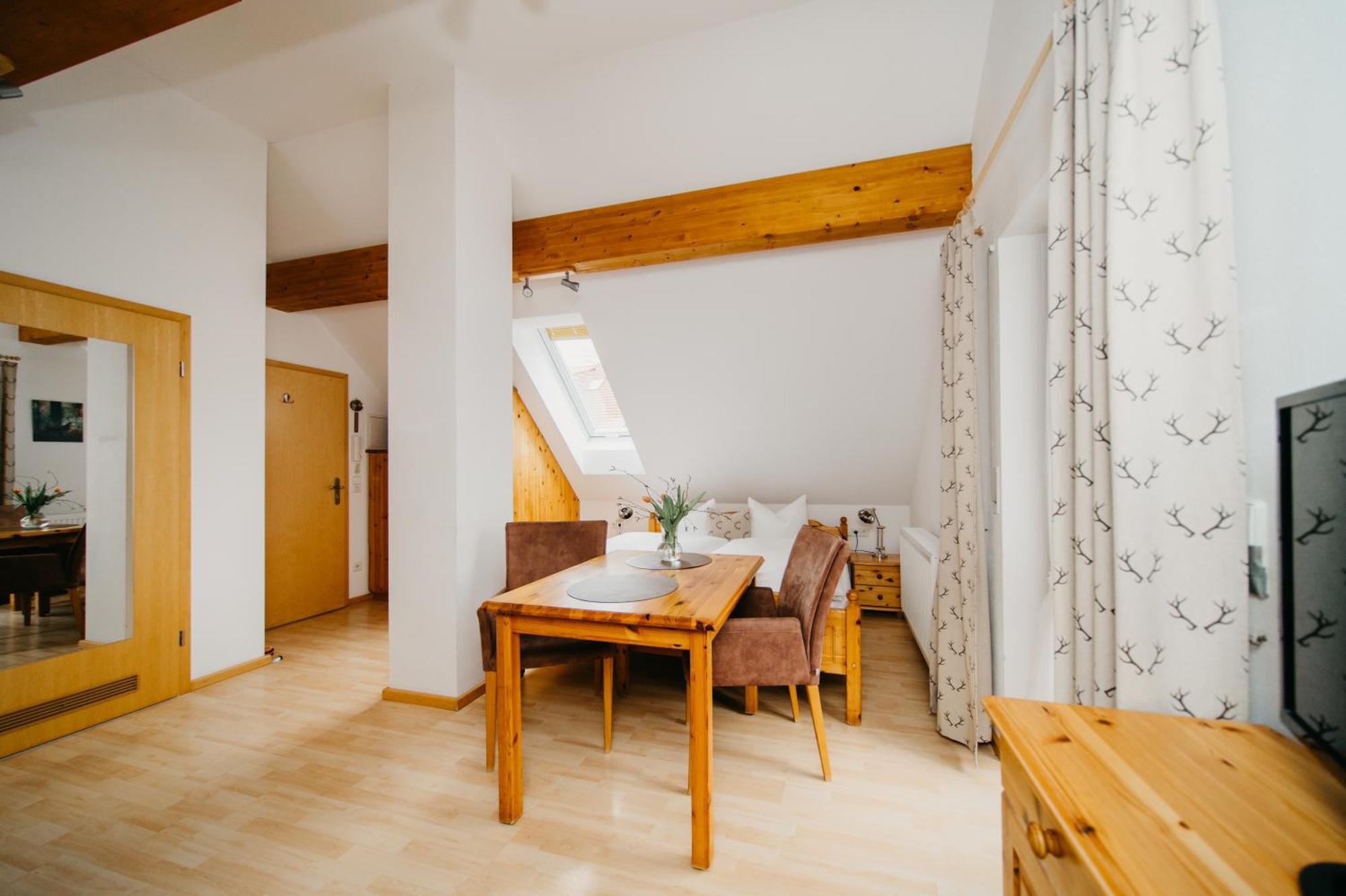 Schwarzwald-Hotel Kraeutle フェルトベルク エクステリア 写真